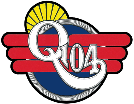 Q104 logo